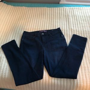 Gloria Vanderbilt skinny jeans